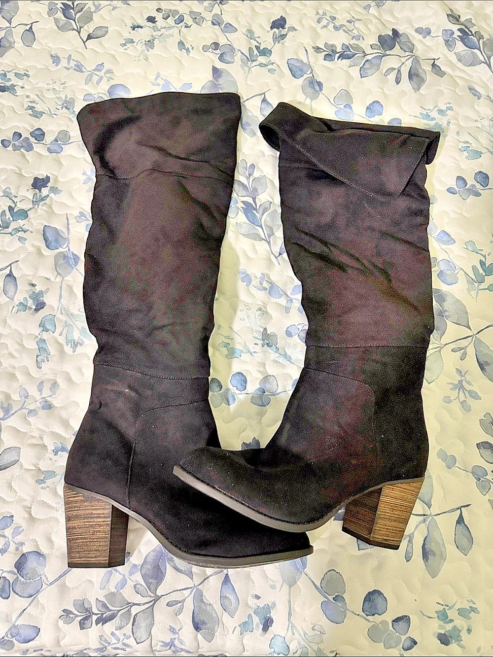 Women's Black Over-the-Knee Heeled Boots Like New never worn. Size 10